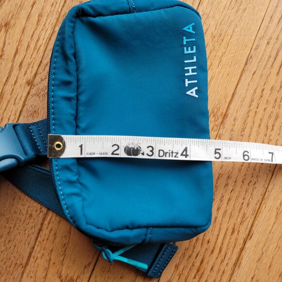 NWT Athleta Girl Always Belt Bag Coastal Teal - Picture 14 of 14